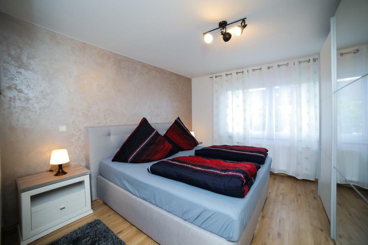 Apartment Claudia Зинсхайм Экстерьер фото